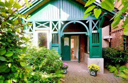 Halenbeck-Rohlsdorf Apartamento | NEW! Apartment Schwalbennest near Lake Plau