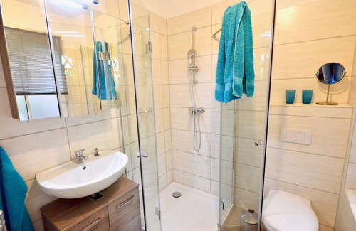 Halenbeck-Rohlsdorf Apartamento | NEW! Apartment Schwalbennest near Lake Plau