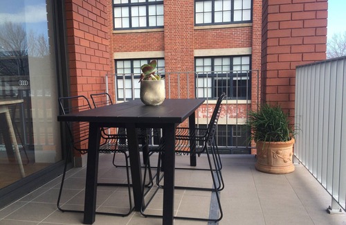 Fremantle Apartamento | Apartamento nuevo en el histórico West End, cerca de cafeterías, bares y restaurantes.