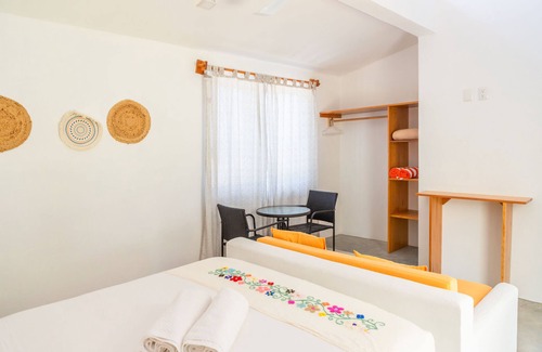 Emiliano Zapata Apartamento | NEW! Beach 660 mts, Tropical Garden, Pool, BBQ