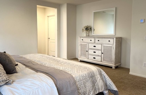 Victorville Casa | New Beautiful spacious home