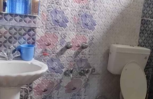 Bajaura Hotel | New Brahma Guesthouse