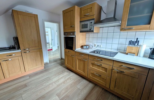 Schwerte Apartamento | Nuevo! Apartamento luminoso y moderno con vistas cerca del Ruhr