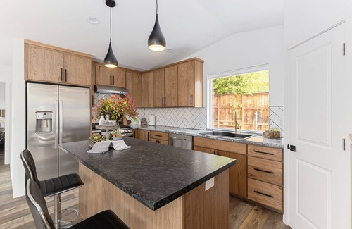 Grants Pass Casa | NEW Build-777 Hideaway