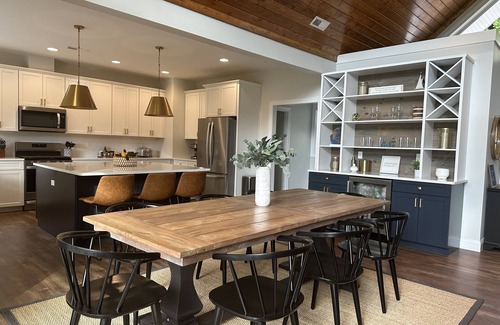 Jacksboro Casa | New Build, Waterfront 6 Bedroom and 6.5 Bath House on Norris Lake in Big Creek.