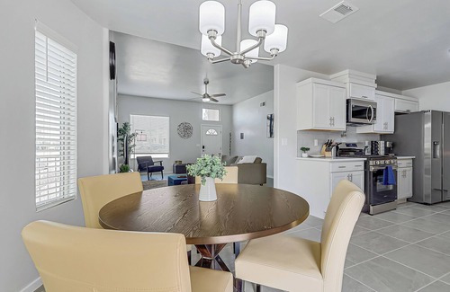 Biggs Field Casa | NEW Casa Oakhampton 3 bedroom 1 bath