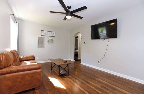 Roselawn Finance Casa | New Charloe Court 3 Bed Family House