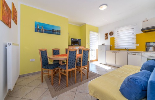Strmac Complejo | New! Complex of 3 apartments in the suburbs of Labin