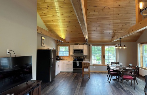 Southwest Harbor Apartamento | NEW Construction The "Barn Loft"