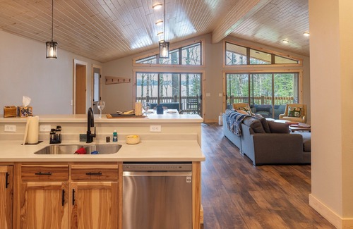 Eagle River Casa | NEW Construction Lake House with Paddle Boards, Kayaks, Shuffleboard & More!