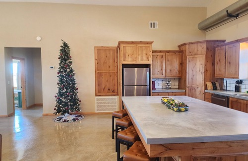 Indiahoma Otro | New Constuction 3-bedroom home in the country with amazing mountain views.