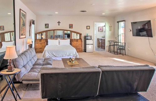 Bakersfield Apartamento | NEW! Convenient Bakersfield Vacation Rental!