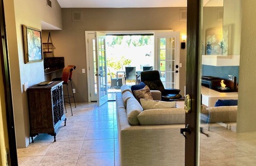 Rancho Mirage Cabaña | NEW! COTTAGE on the GREEN, one-of-a-kind garden home with 2+ primary suites. Managed by Greenday.