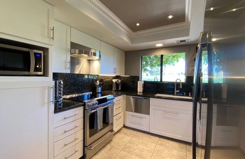 Rancho Mirage Cabaña | NEW! COTTAGE on the GREEN, one-of-a-kind garden home with 2+ primary suites. Managed by Greenday.