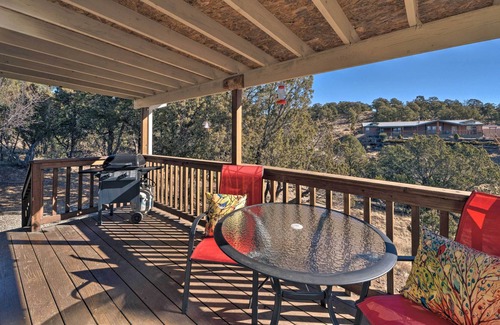 Alto Casa | ¡NUEVO! Acogedora casa con barbacoa y terraza, 19 millas a Ski Apache!