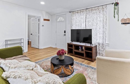 Warren Casa | New! Cozy newly remodeled home