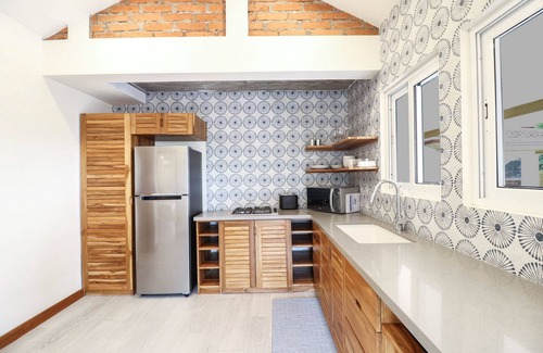 San Juan del Sur Casa | Brand New, Custom Home with Pool & Incredible Views - 3 minute walk to beach!