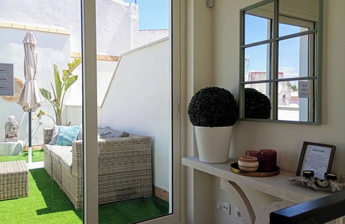 Cruz Roja-Capuchinos Apartamento | NEW Designer Penthouse in Sevilla center
