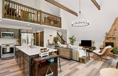 Albrightsville Chalet De Esquí | NEW Dog-Lovers Retreat:Dog Bath-WFH-Coffee-EV Charger