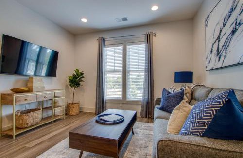 Nashville Apartamento | New East Nash - King Bed Short Drive to Dwntwn