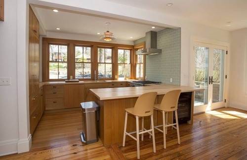 Town of Ledyard Apartamento | NEW!! ELEGANT VILLAGE HOME, refined & renewed
