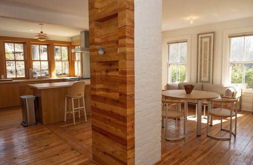 Town of Ledyard Apartamento | NEW!! ELEGANT VILLAGE HOME, refined & renewed