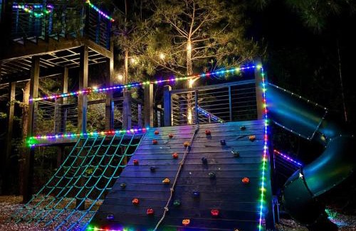 Broken Bow Casa | NEW Entertainer Cabin with Spa Games & Playground