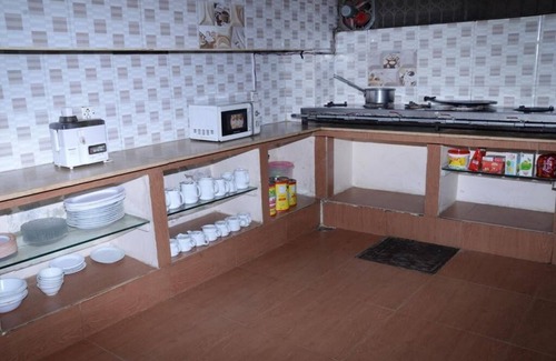 PECHS Casa | New Era Guest House