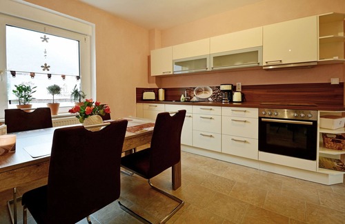 Thale Apartamento | Nueva Feriewohnung en el corazón del valle con impresionantes vistas a Rosstrappe, ****