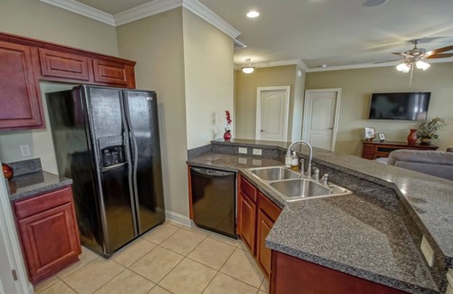 Barataria Casa | New For 2025 - Waterfront Bayou Retreat: 25 Min to NOLA.