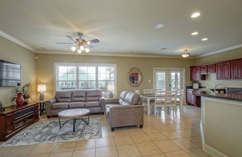 Barataria Casa | New For 2025 - Waterfront Bayou Retreat: 25 Min to NOLA.