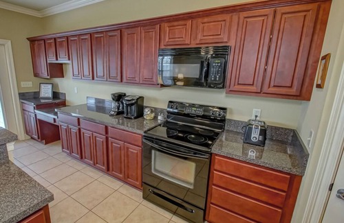 Barataria Casa | New For 2025 - Waterfront Bayou Retreat: 25 Min to NOLA.