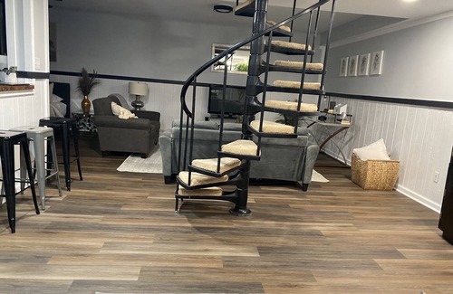 Lexington Casa | New Fully Renovated 2 bed 1 bath Basement