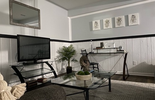 Lexington Casa | New Fully Renovated 2 bed 1 bath Basement