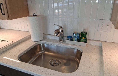Altoona Apartamento | New furnished 1-BR apt w/patio, 8 mins to UPMC Altoona, 10 mins to PSU Altoona