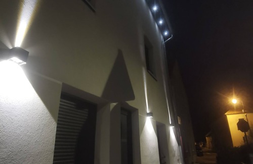 Villeneuve-sous-Dammartin Casa | New house with chic, bohemian rooms