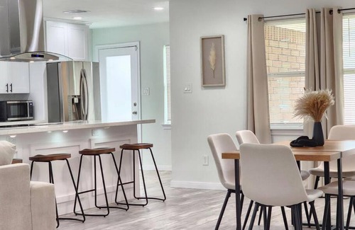 Westbury Casa | NEW! H-Town Getaway Near Medical Center!