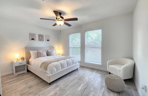 Westbury Casa | NEW! H-Town Getaway Near Medical Center!