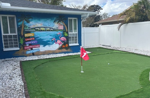 Whitfield Casa | NEW Heated Pool, Pickleball/Basketball, Sauna, Fire Pit, Outdoor Kitchen
