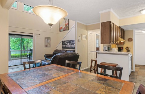 Eatonton Casa | NEW!! Hidden Gem - Lakefront Home with Boat Dock & Private Boat Ramp