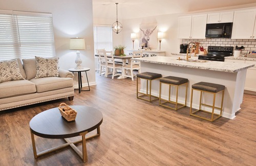Lincoln Casa | New Home 3mi from Talladega Superspeedway