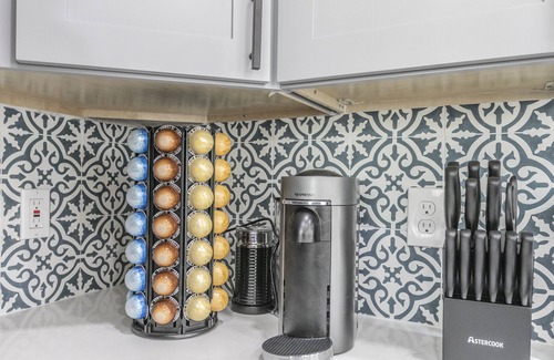 Enchanted Oaks Casa | New home in Cedar Creek Cove