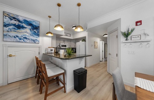 Sheboygan Condominio | NEW! Indigo Waters- Steps to the sand! Sleeps 7! Book today!