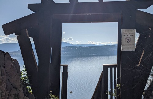Central Okanagan Cabaña | New! Lakefront Cottage w/ private dock and 4 beds!