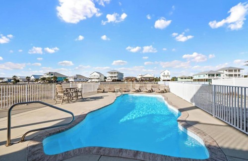 Gulf Shores Casa | NEW! Latitude Adjustment – Gulf Views,Private Pool