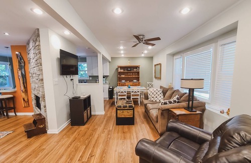 Mint Hill Casa | New Listing- 2.5 acres, spacious and newly-renovated home next to pond