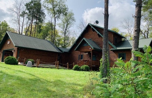 Baraboo Cabina | ¡Nuevo listado!Hermosa Log Cabin cerca del lago Devil`s.
