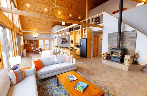 Grand Marais Casa | NEW LISTING!! BOREAL RIDGE! North Shore Home w/ Astonishing Lake Superior Views