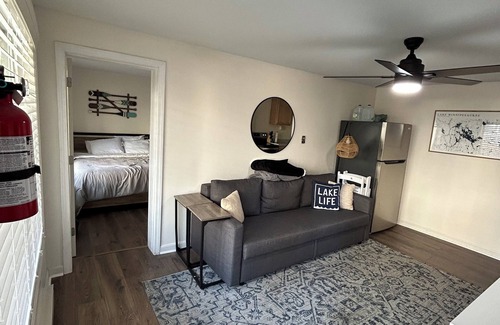 Moultonborough Cabaña | NEW LISTING—Cozy cottage in Moultonborough- walking distance to center harbor