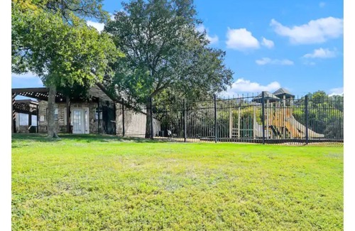 North San Antonio - SAT Casa | NEW LISTING Midtown home w pool, relax & have fun